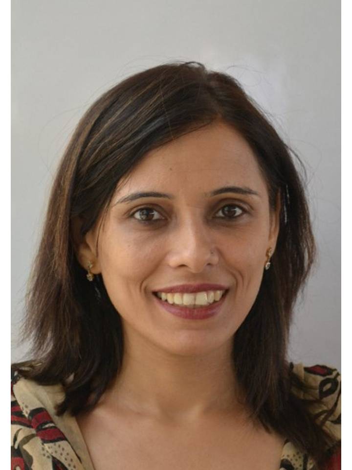 Photo of Dr. Priyanka Kapoor